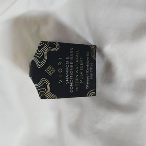 💮3 for $15💮 Viori shampoo and conditioner bars (1 each)
